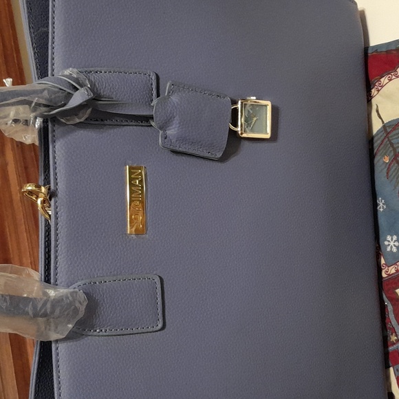 NWOT Joy & Iman periwinkle/lavender designer handbag. - Picture 2 of 13